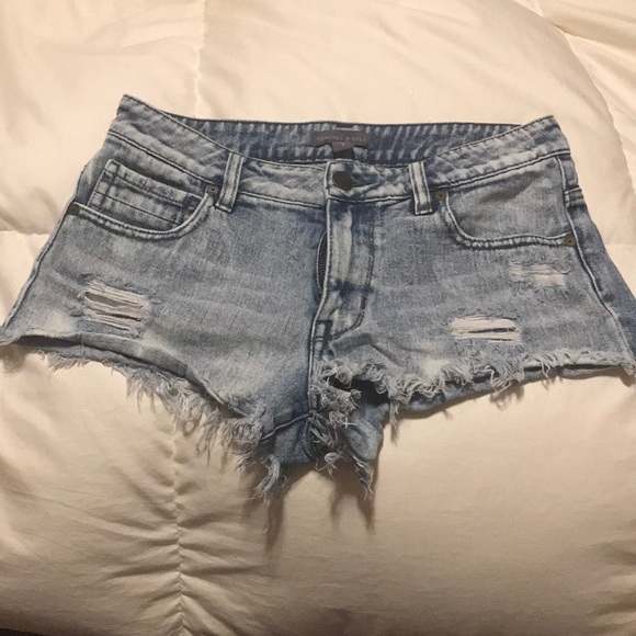 Super cute shorts in great condition! - Picture 1 of 3